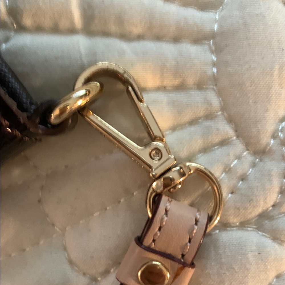 Michael Kors Chic dark burgundy Cream Clutch Wristlet with Glossy Finish - Picture 3 of 8